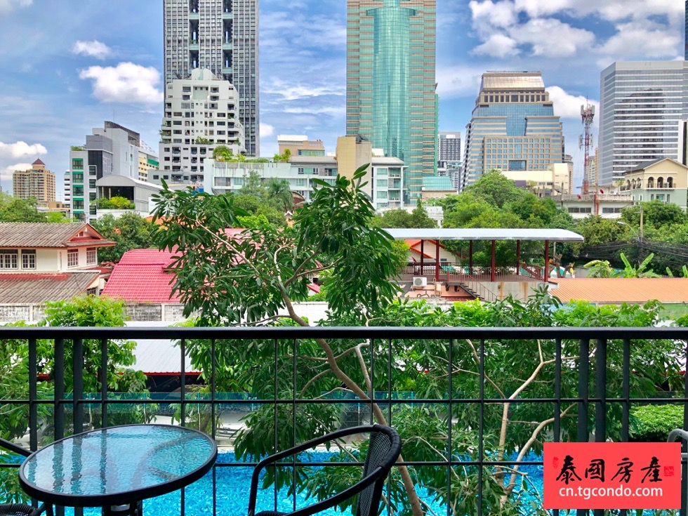泰国曼谷是隆金融区Klass Silom泳池景观超赞户型出售, 66平大两房两卫