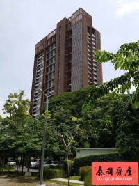 The Lofts Ekkamai Sukhumvit 靠近 BTS Ekkamai 的一居室公寓出租