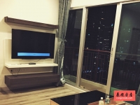 曼谷沙吞金融区84平米2房公寓出租