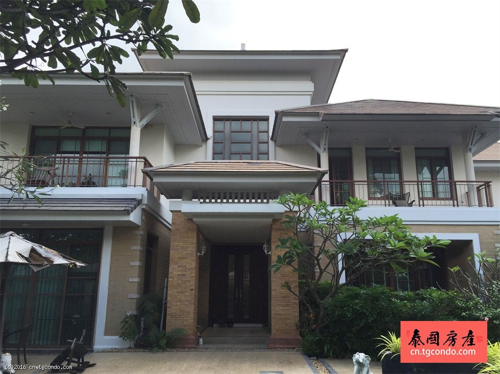 泰国曼谷5房6卫私人泳池别墅出售